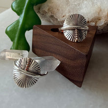 Load image into Gallery viewer, 14k &amp; Sterling Silver Eclipse Ring
