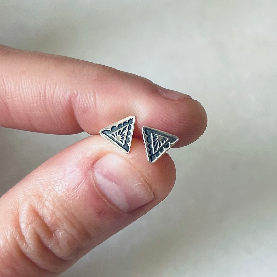 Triangle Sleeper Studs